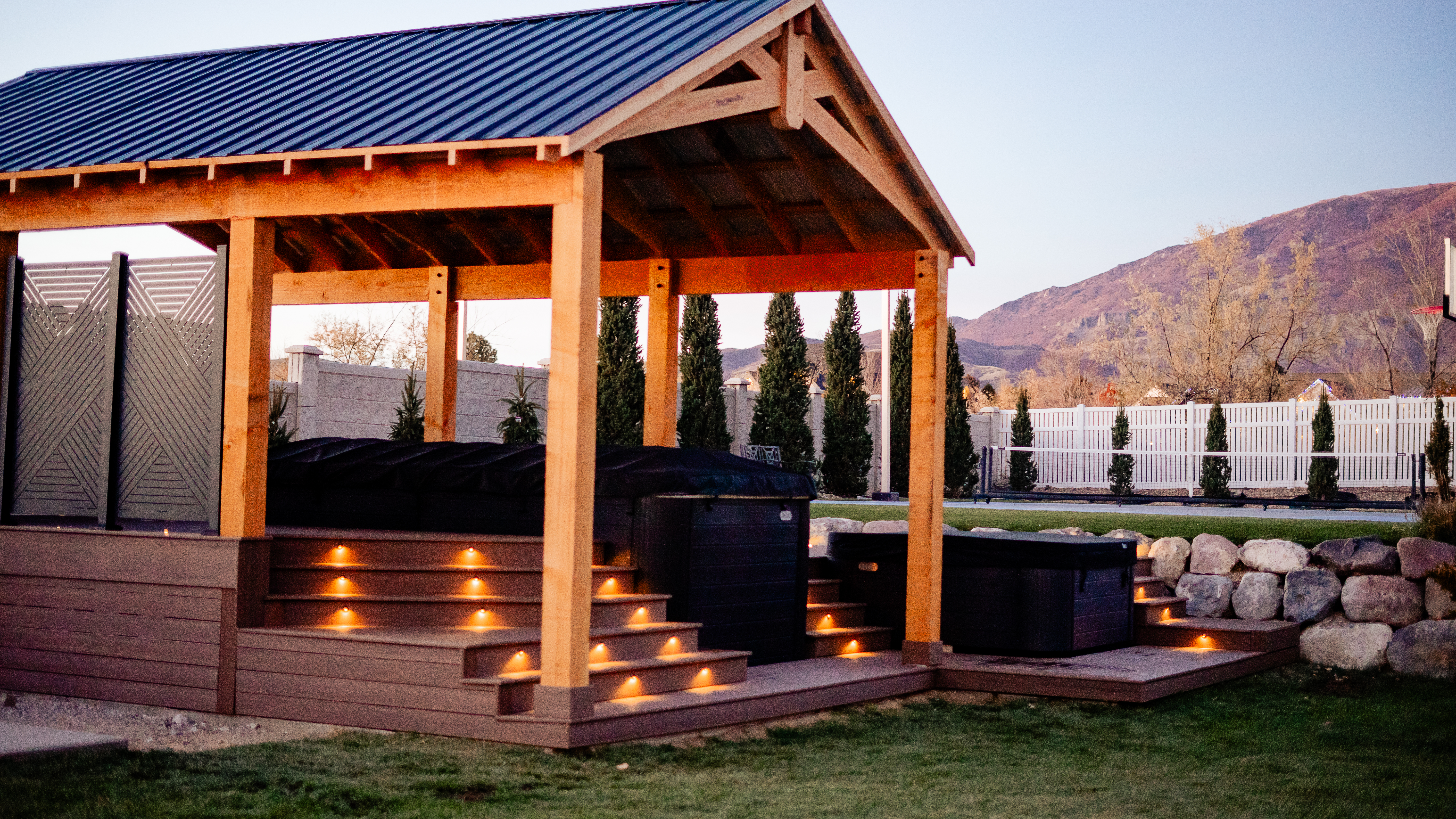 trex-composite-deck-covered-patio-utah_81